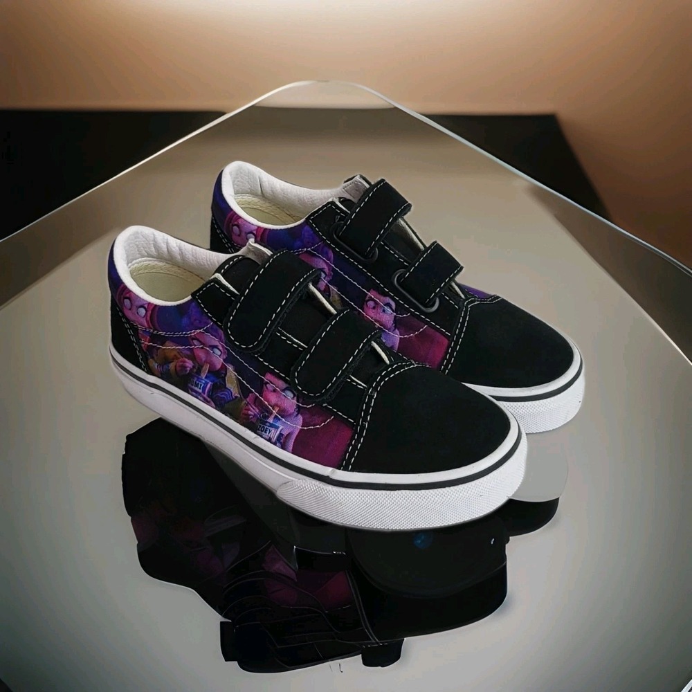 KPop Demon Hunters x Vans Little Kids Old Skool Shoe PS Size 2 NEW